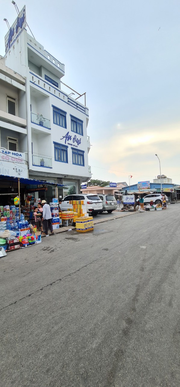 bán khách sạn thị trấn Phước Hải